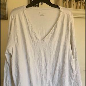 Plus Size 26/28 Lane Bryant White Long Sleeve Tee